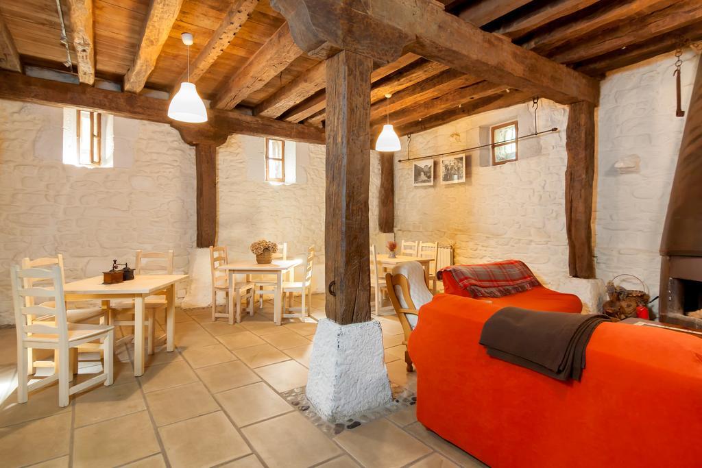 Casona Valle de Soba Regules Exterior foto